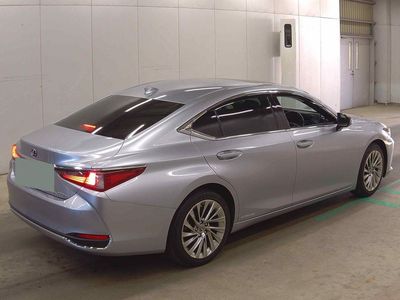 2021 Lexus ES 300h