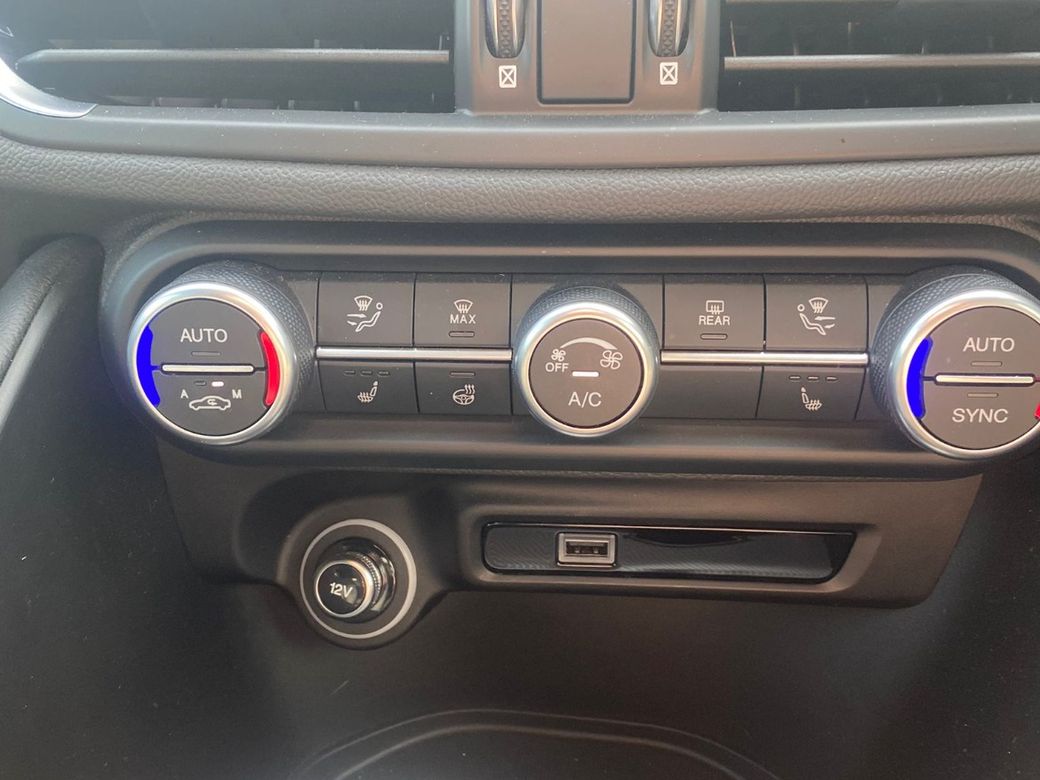 2025 Alfa Romeo Giulia