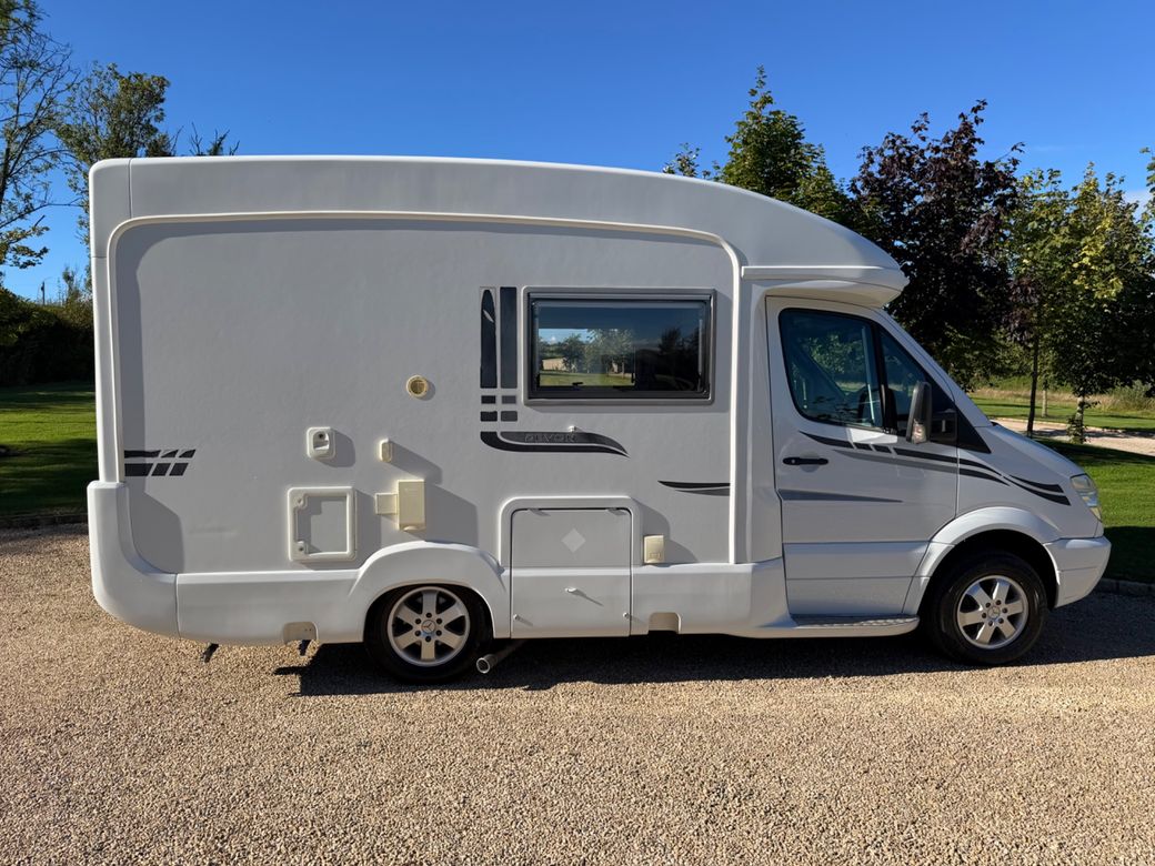 2010 AUTOSLEEPER  DEVON LOW PROFILE R.H.D AUTOMATIC 