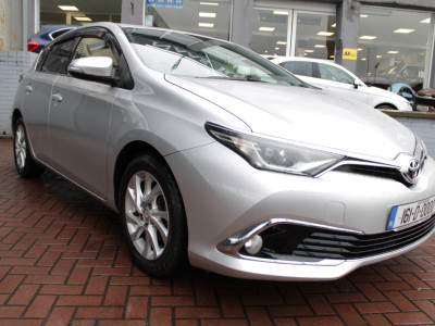 2017 Toyota Auris