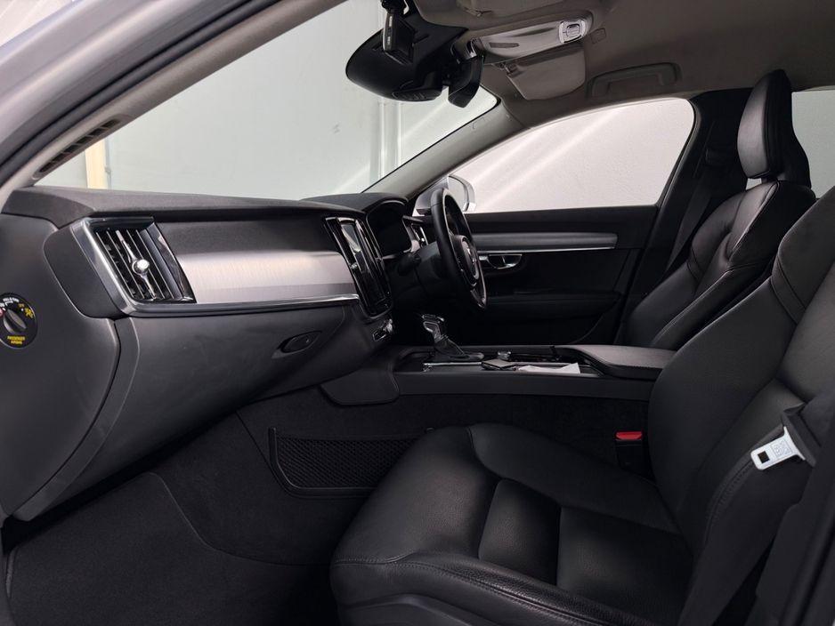 2019 Volvo V90