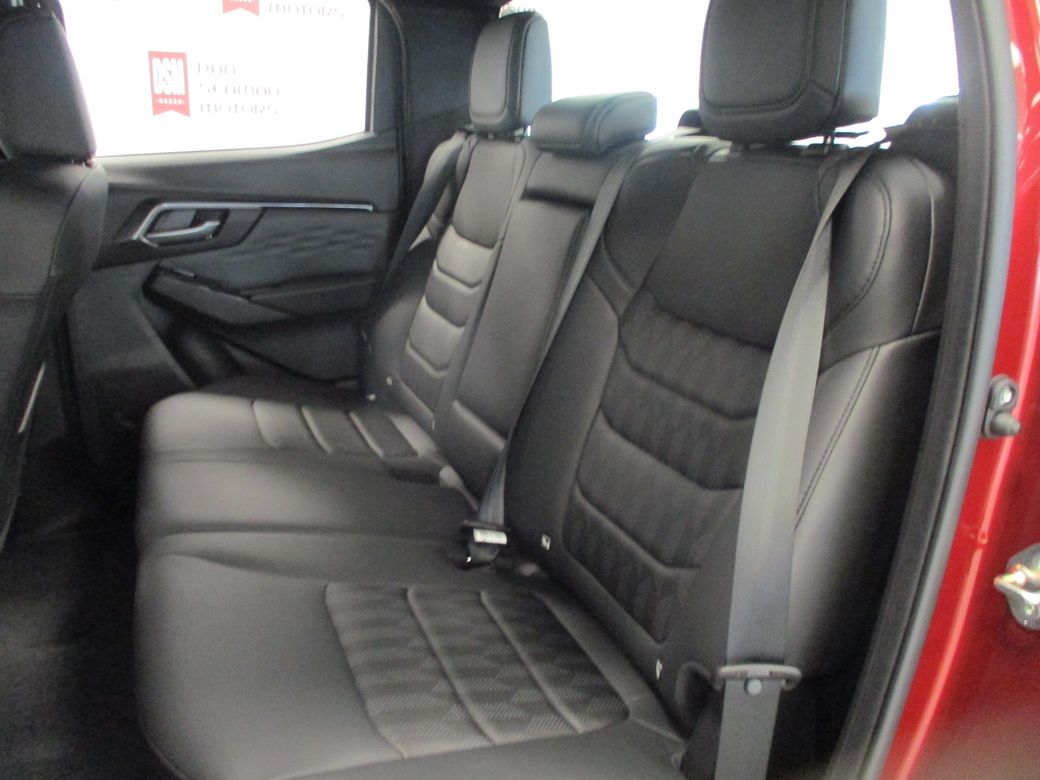 2025 Isuzu D-MAX