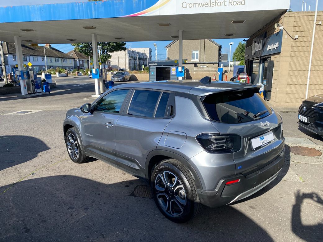 2025 Jeep Avenger
