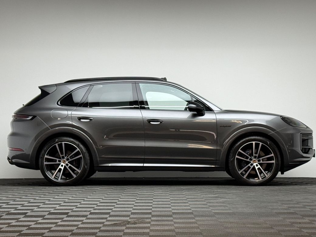 2025 Porsche Cayenne