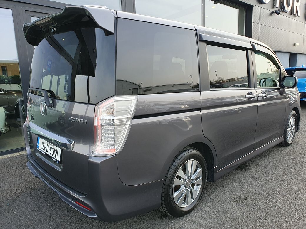 2015 Honda Stepwagon