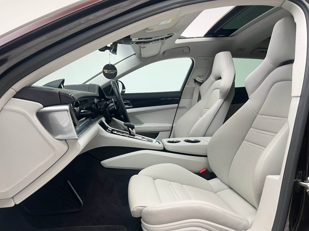 2023 Porsche Panamera