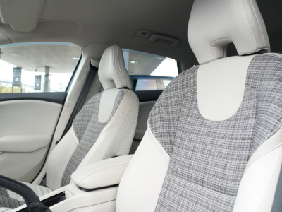 2016 Volvo V40