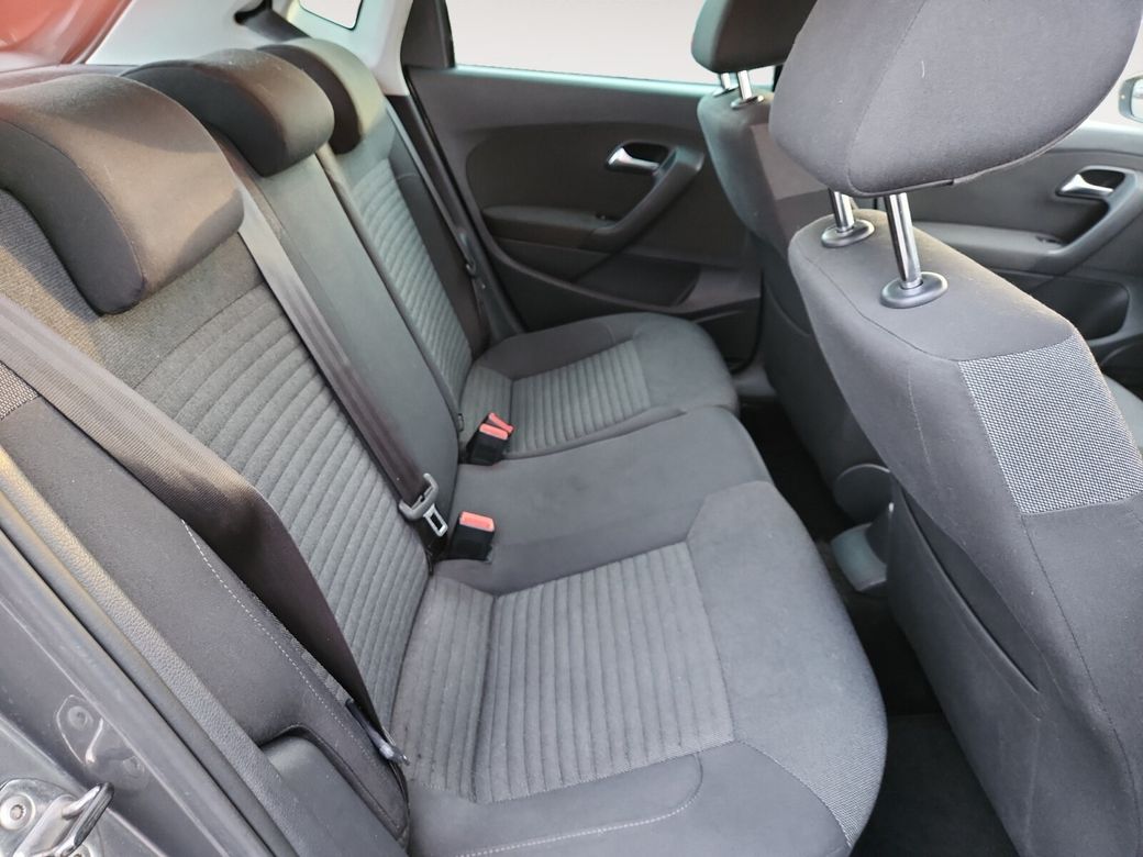 2013 Volkswagen Polo