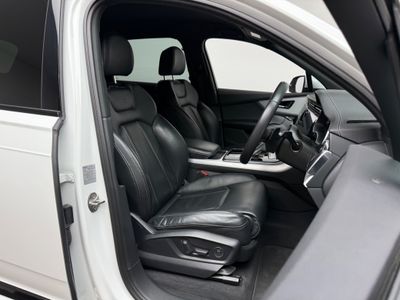 2023 Audi Q7