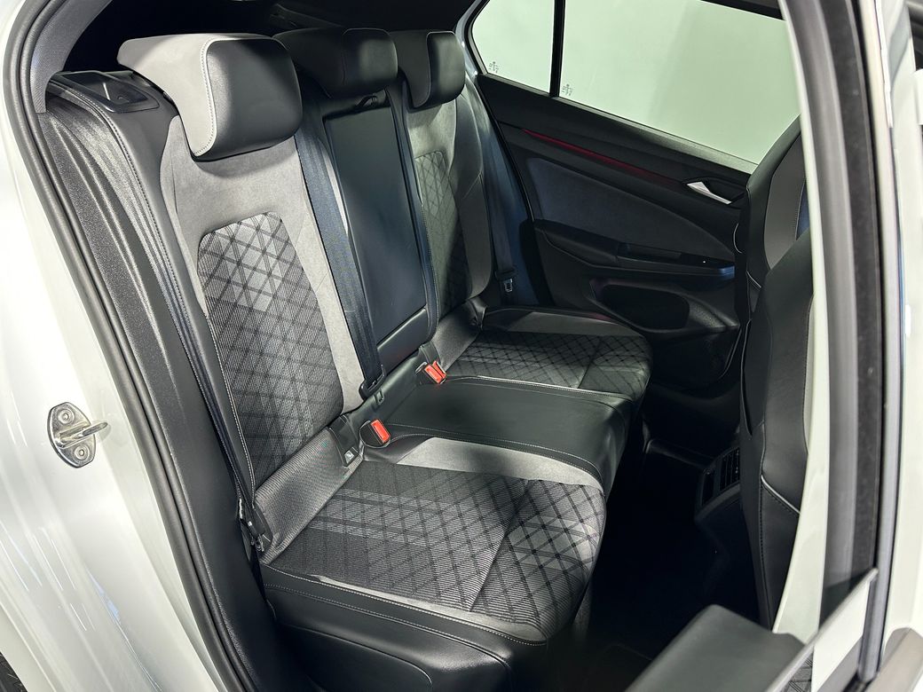 2024 Volkswagen Golf