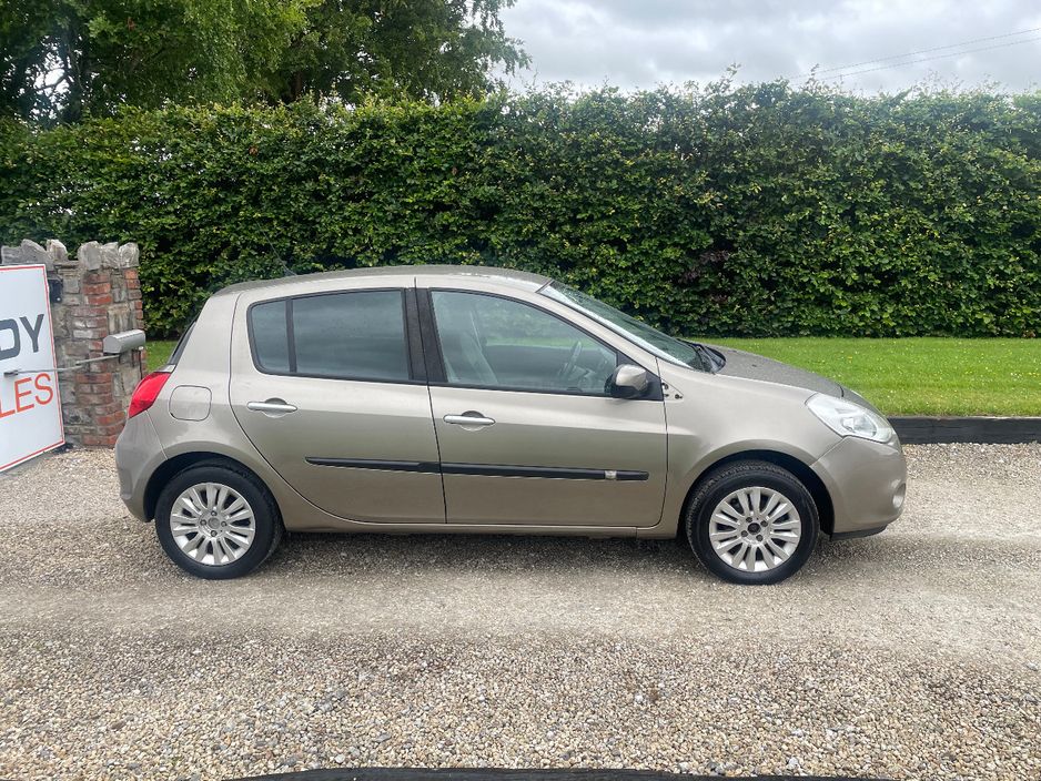2011 Renault Clio
