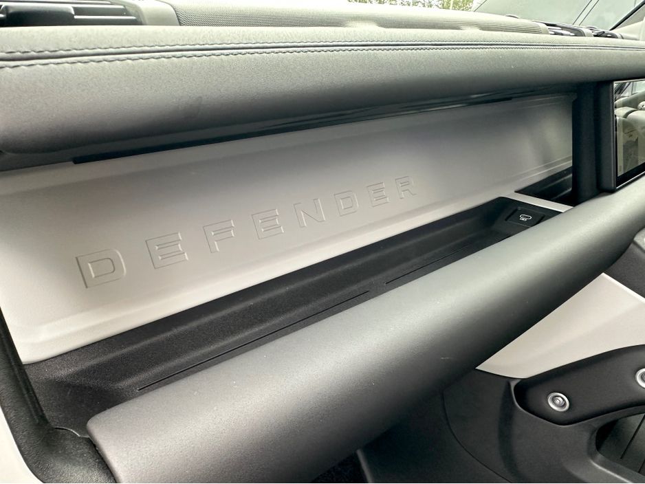 2024 Land Rover Defender