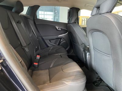2016 Volvo V40