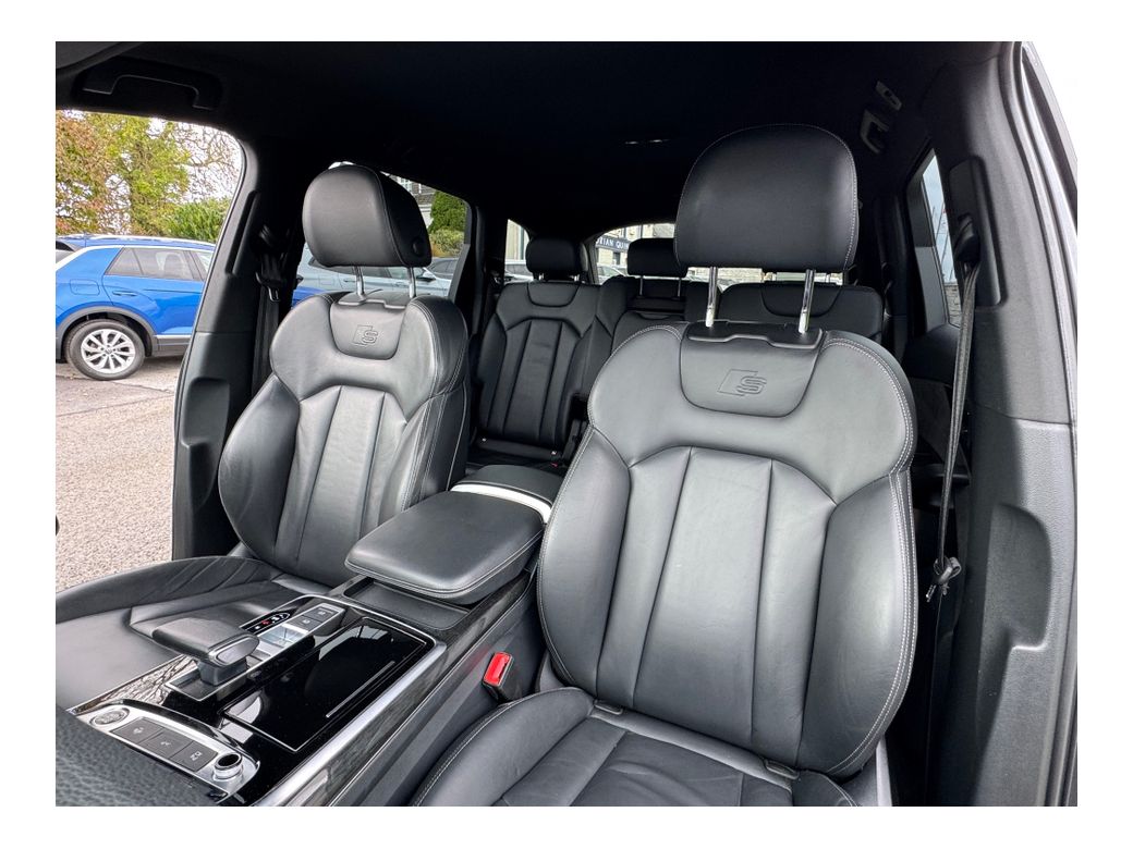 2021 Audi Q7