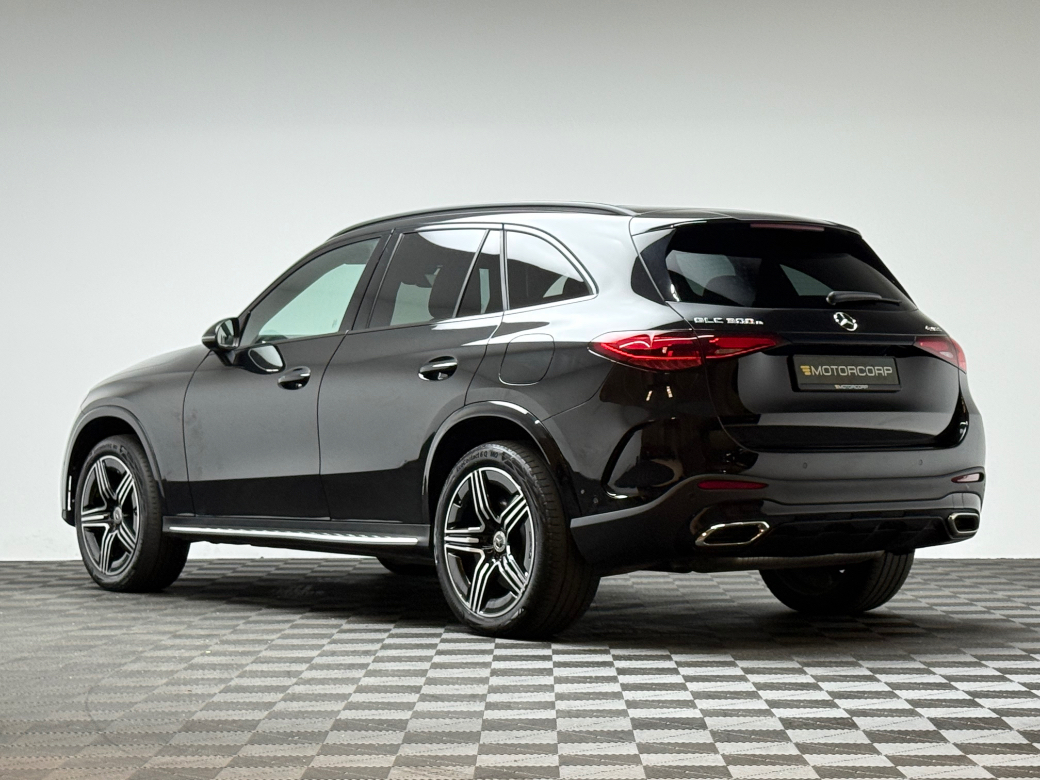 2025 Mercedes-Benz GLC Class