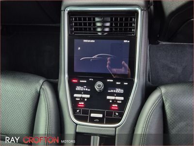 2018 Porsche Panamera