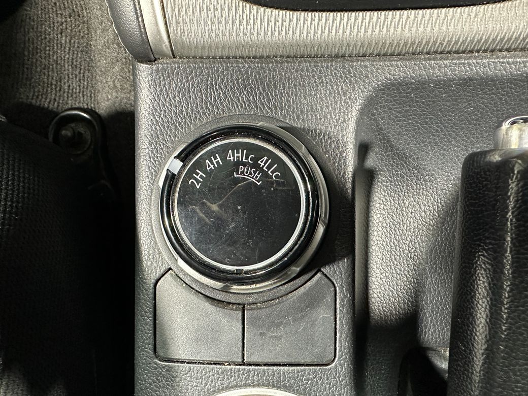 2020 Mitsubishi L200