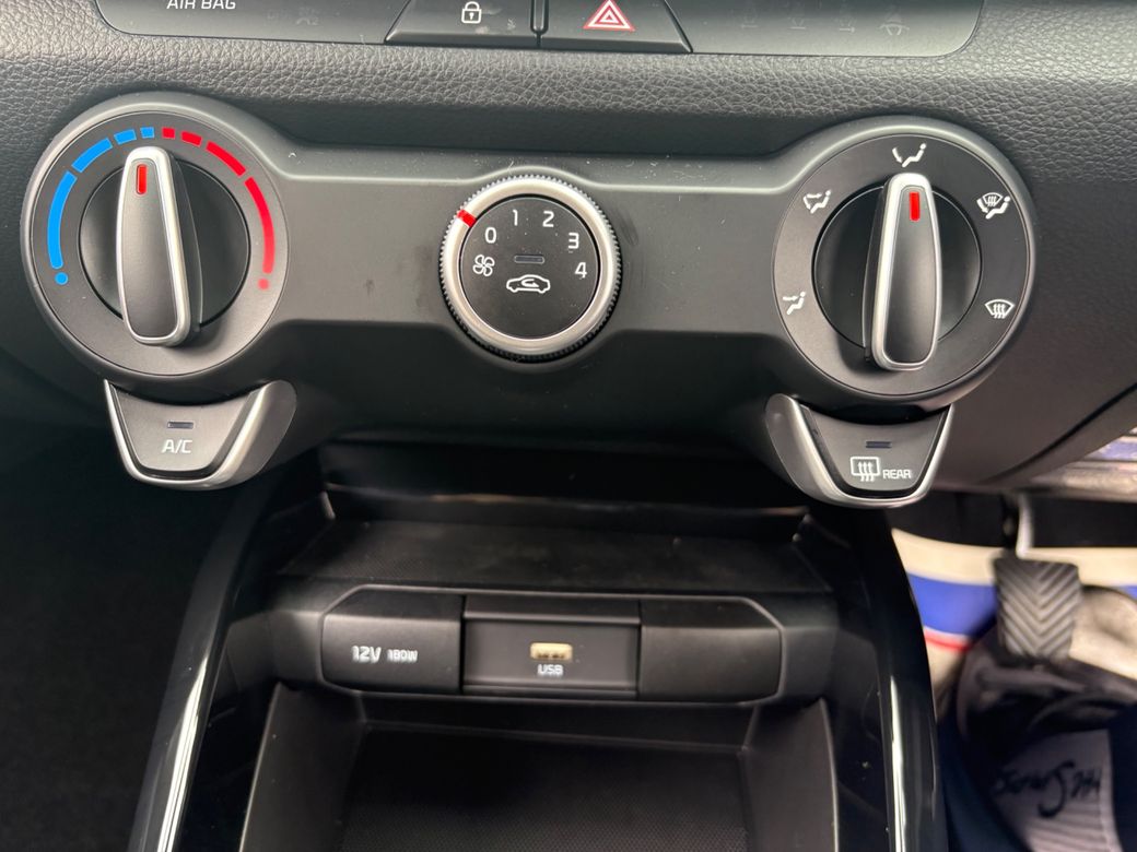 2025 Kia Stonic
