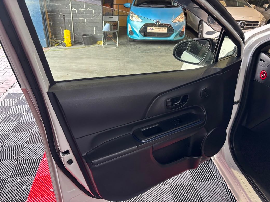2015 Toyota Aqua
