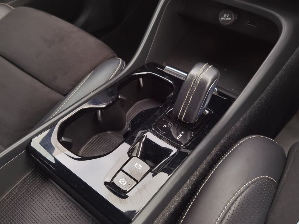 2021 Volvo XC40