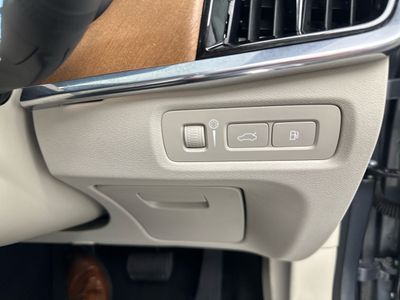 2020 Volvo S90