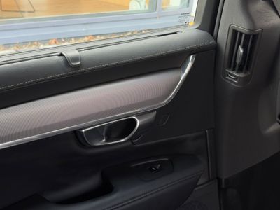 2025 Volvo V90