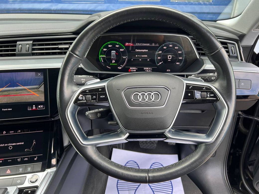 2022 Audi e-tron
