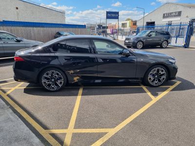 2025 BMW i5