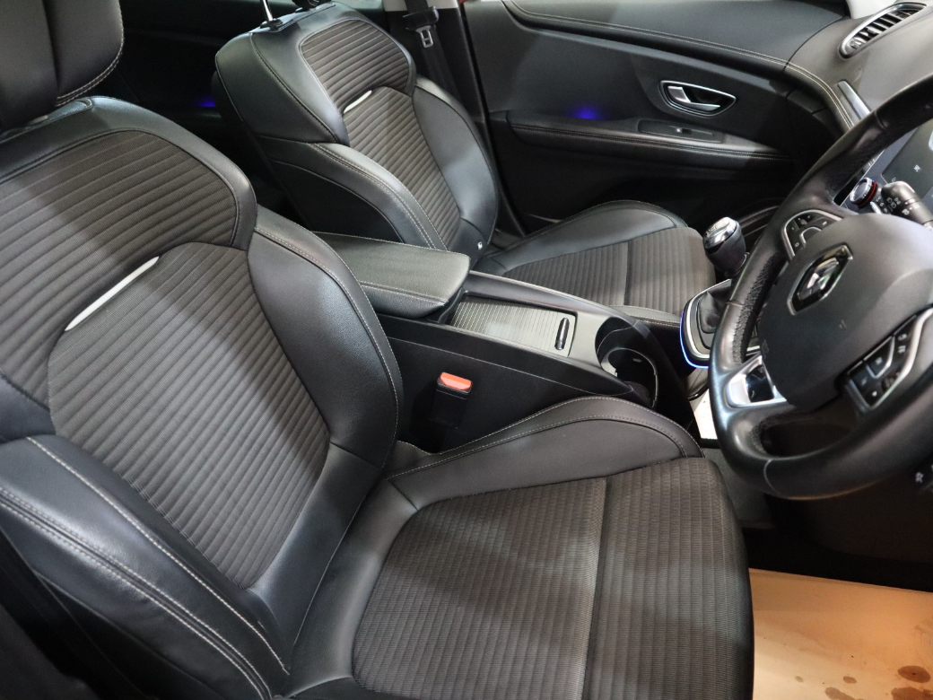 2021 Renault Grand Scenic