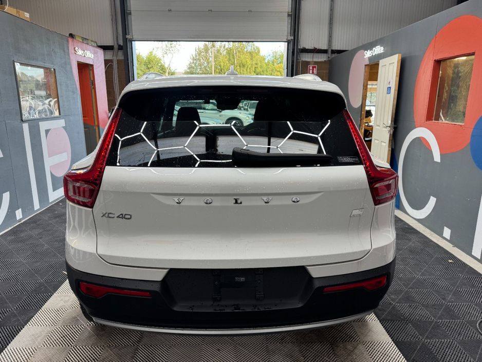2022 Volvo XC40