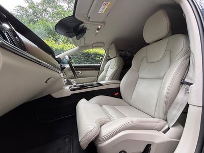 2021 Volvo S90