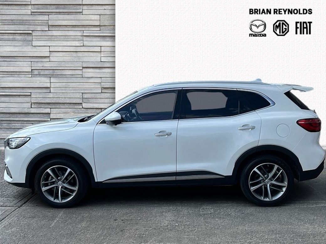 2023 MG HS