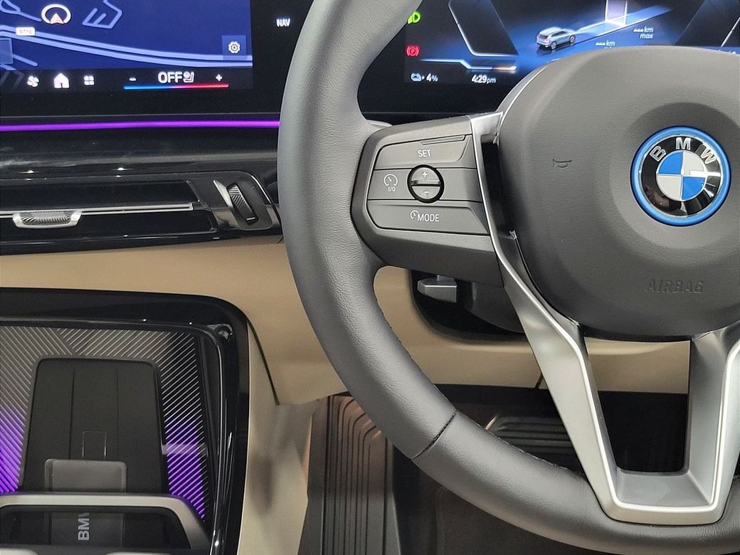 2025 BMW iX1