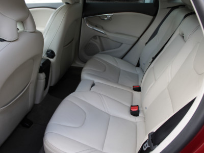 2016 Volvo V40 Cross Country