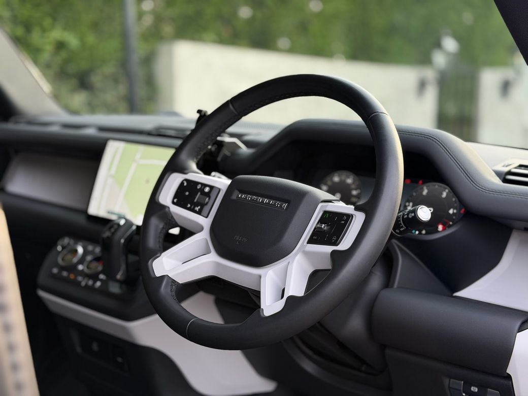 2025 Land Rover Defender