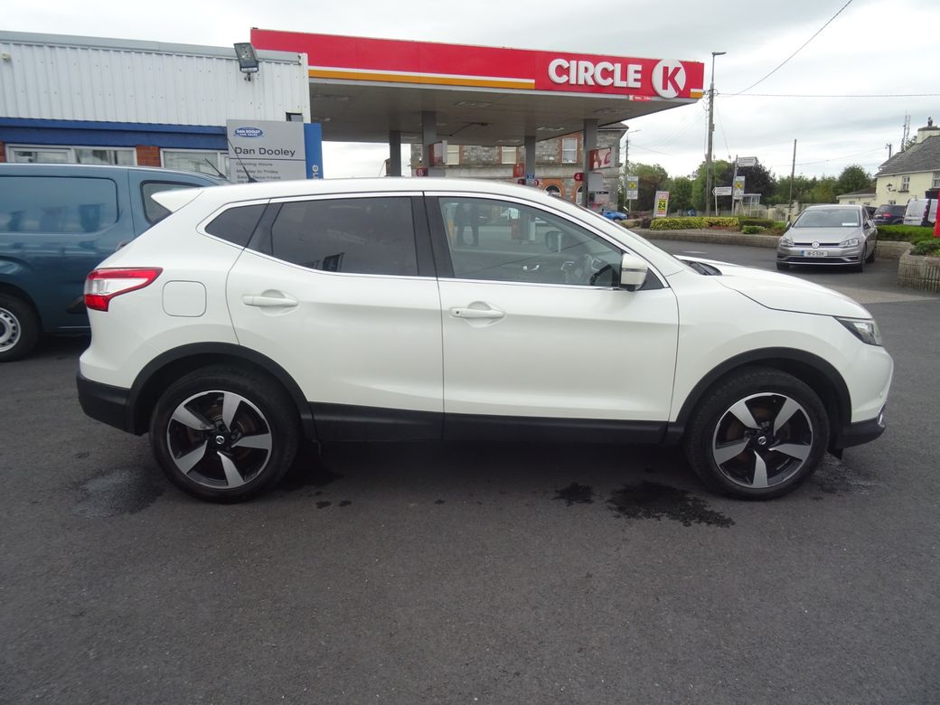 2017 Nissan Qashqai