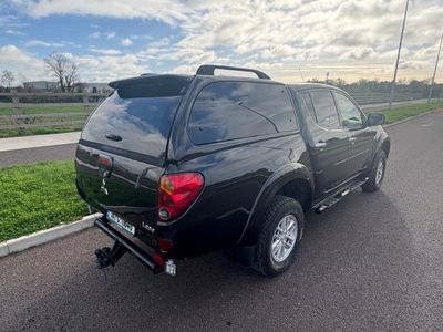 2014 Mitsubishi L200