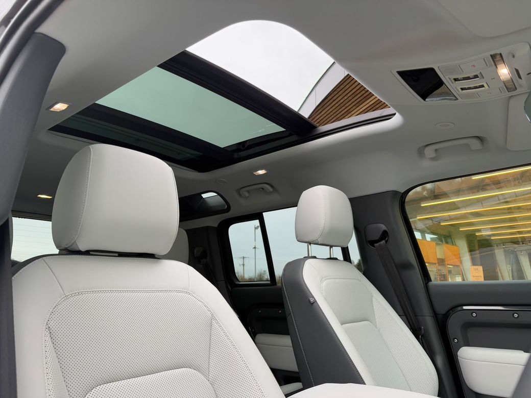 2025 Land Rover Defender