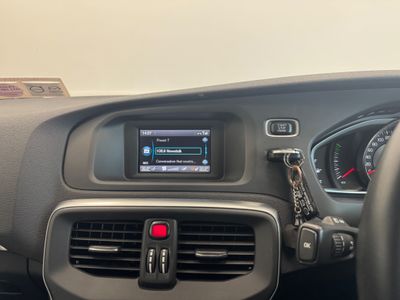 2017 Volvo V40