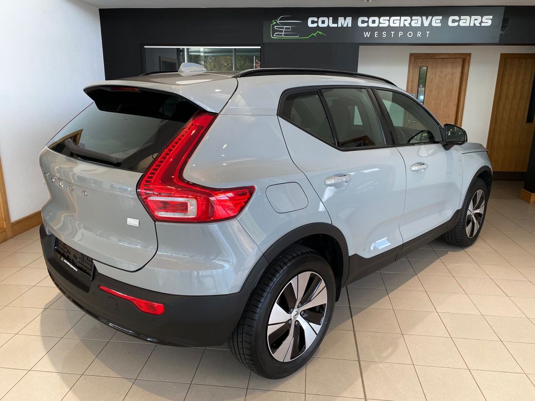 2023 Volvo XC40