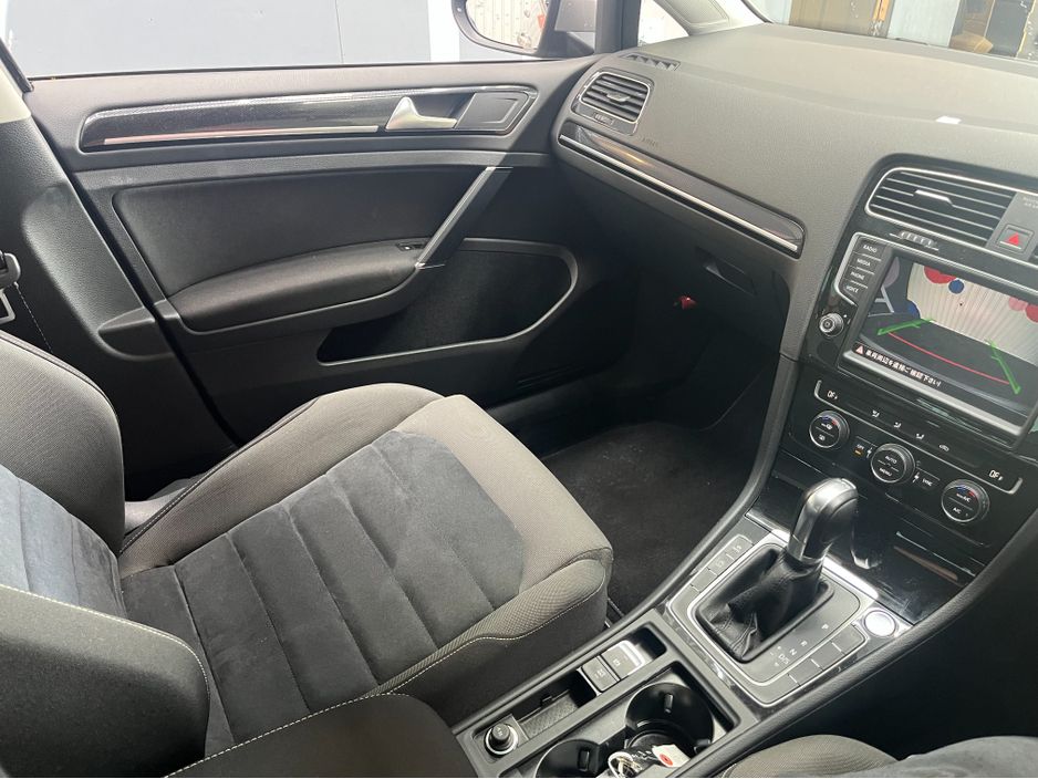 2016 Volkswagen Golf