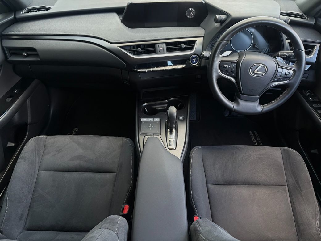 2023 Lexus UX 300e