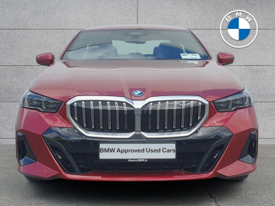 2025 BMW 530