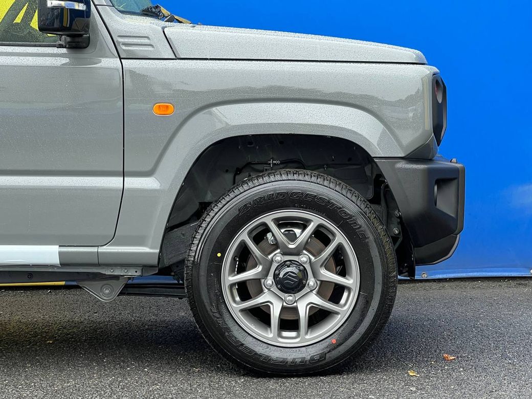 2025 Suzuki Jimny