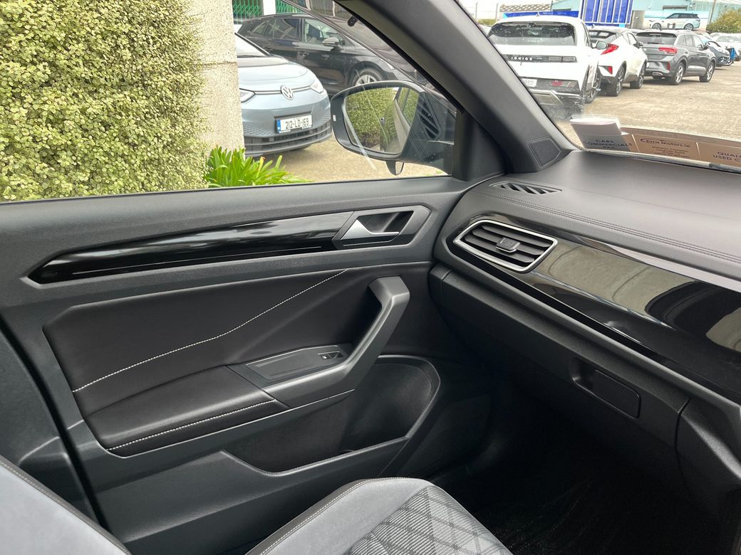 2023 Volkswagen T-Roc