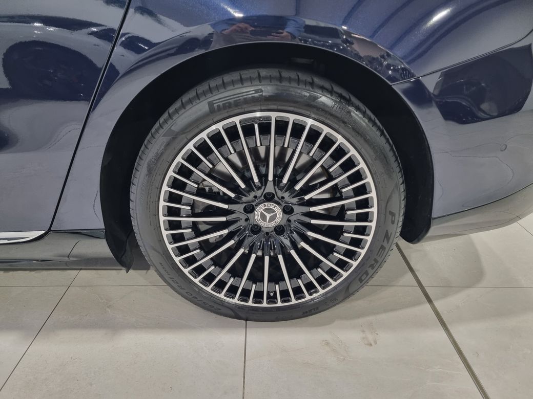 2025 Mercedes-Benz EQS