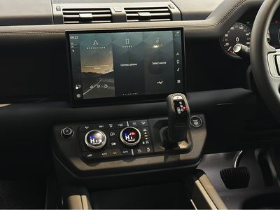 2025 Land Rover Defender