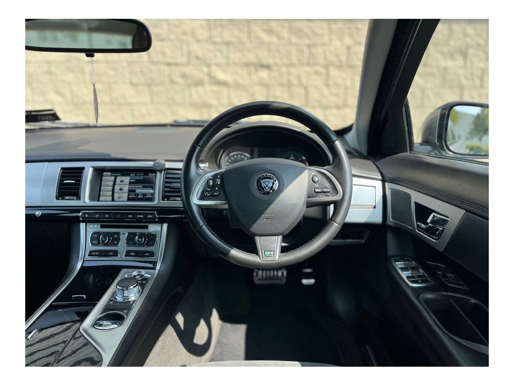 2014 Jaguar XF