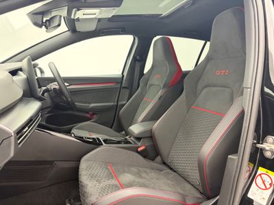 2025 Volkswagen Golf