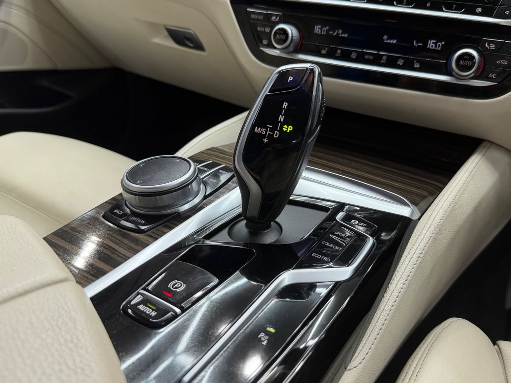 2021 BMW 5 Series